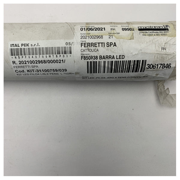 Светодиодна кухненска светлинна лента 700 мм за морска среда - енергийно ефективно и трайно решение за осветление - KIT-31100759/03