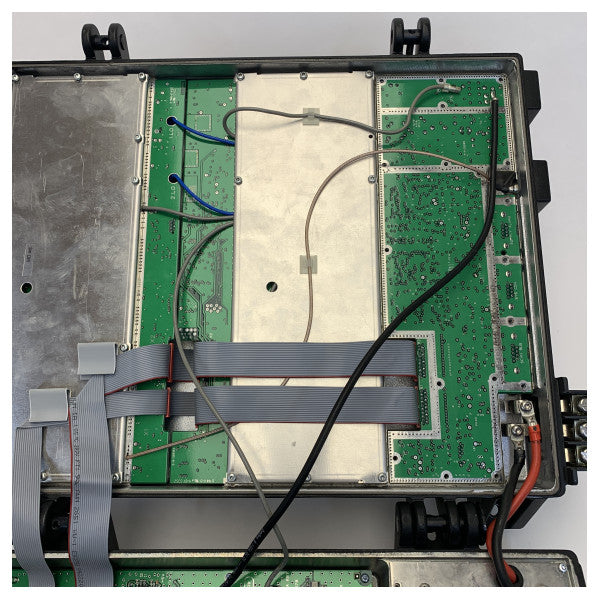 Transceptor marino Sailor HT4610 MF/HF Unidad 150W - 24V 
