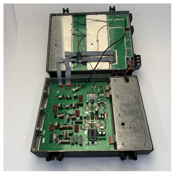 Transceptor marino Sailor HT4610 MF/HF Unidad 150W - 24V 