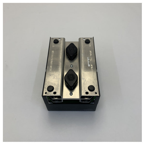 セーラー S-80042010 12および24V電源レギュレーター 