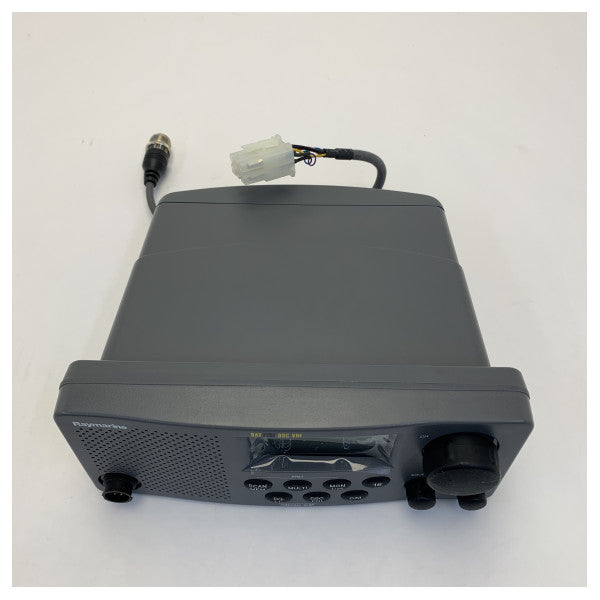 Raymarine E43004 Ray215E DSC VHF радио 