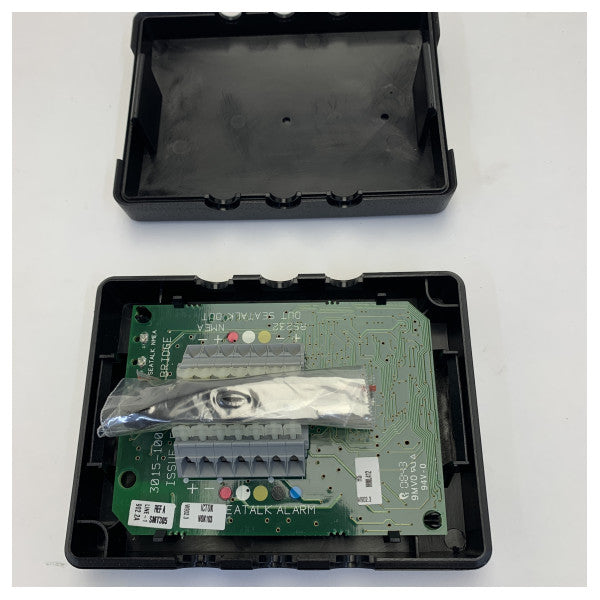 Raymarine E85001 SeaTalk NMEA Interface Box Sort 