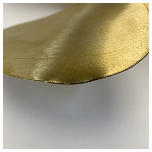 Hélice Vetus P3B16X12R 3 pales 16 x 12 pouces à droite 