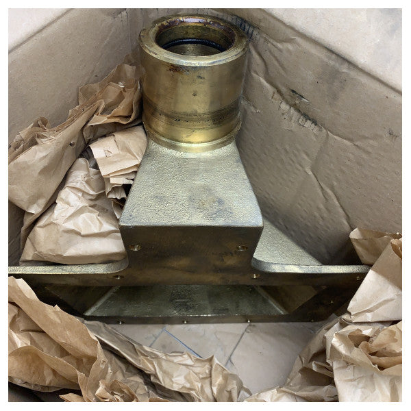 Teignbridge | Riva SP430 50 mm messinki perämoottorin ohjausportti tillerivarren kanssa 