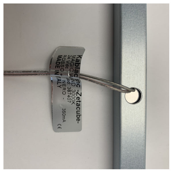 تركيبات الإضاءة البحرية عالية الجودة من كابلاك Zetacube Zetacube LED 3000K 24V