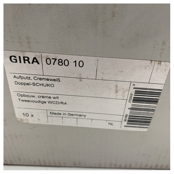 Korkealaatuinen Dual Schuko -seinäpistorasia merenkulkuun - vedenpitävä ja kestävä pistorasia