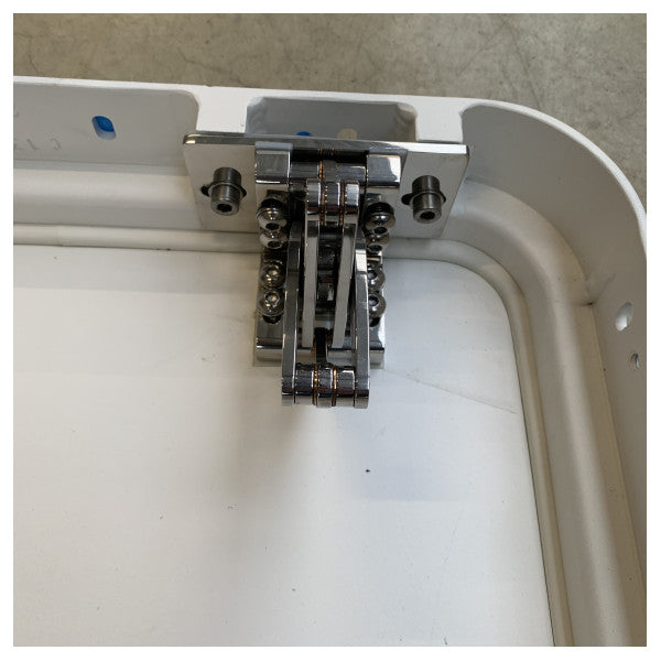 Biała pokryta powłoką CRN otwierająca klapka dostępu - 425477 