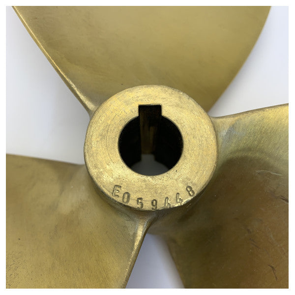 Śruba napędowa Vetus P3B-18 X 11R 3-łopatowa mosiężna prawoskrętna 30 mm 