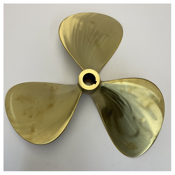 Vetus P3B-18X15R potkuri 3-lapainen messinki oikeakätinen 30 mm 