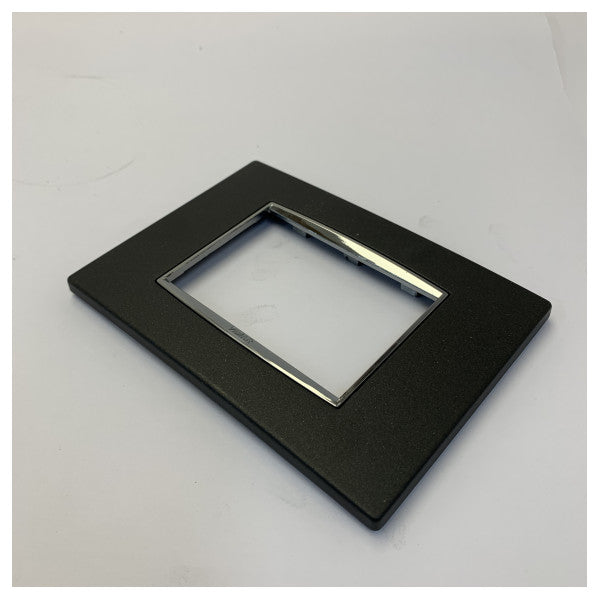 Plaque de couverture Vimar Eikon Classic 3 modules Anthracite Mat - 20653.C15 
