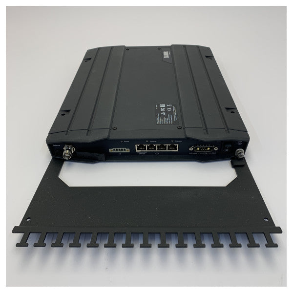 Unité VSAT double Sailor 404338A-00500 en dessous du pont - TT4338A 