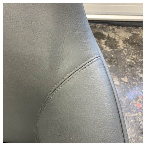 Minotti Leslie Bergere Fauteuil Aspen 26 Læder Sort 