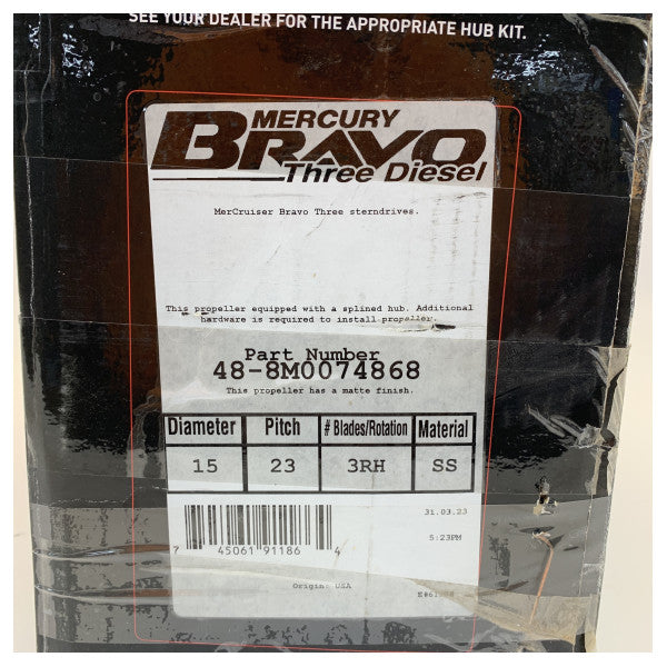 Quicksilver Пропелер 4-лъча 23 x 15 инча Дясно за Bravo 3X 