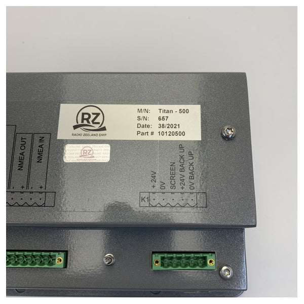 Pantalla de control del piloto Combi Titan 500 de Radio Zeeland 