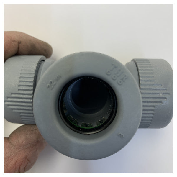 Reducer-T-stykke 22 x 22 x 15 mm push-fit fitting til vandsystemer 