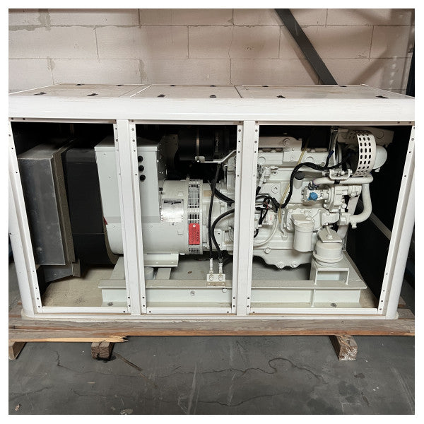 Northern Light M1064D/40/33 40 / 33 KW 3-faset marine dieselgenerator