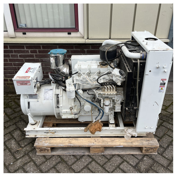 Générateur diesel de niveau 3, modèle Northern Lights 15 kW triphasé à 1500 RPM d'occasion.