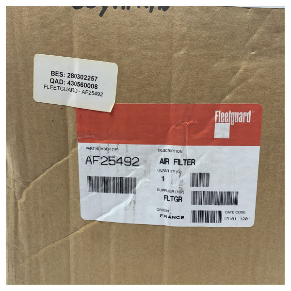 Fleetguard AF25492 Engine Air Filter