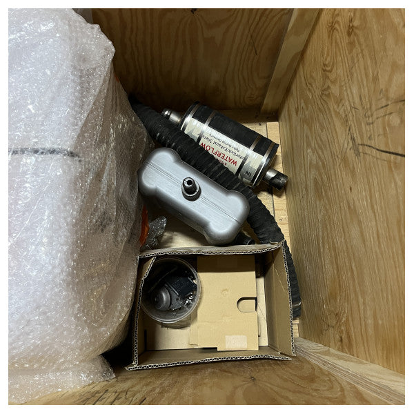 Морски дизелов генератор Paguro 18 kVa 230V 50 Hz със звуков щит 50 часа