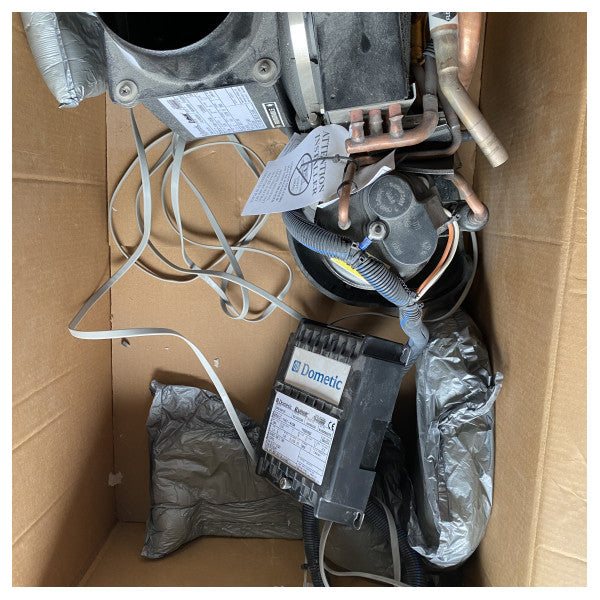 Brukt dometisk DTU12 12.000 BTU Stand Alone Aircon Unit 115V-DTU12-1161-410A