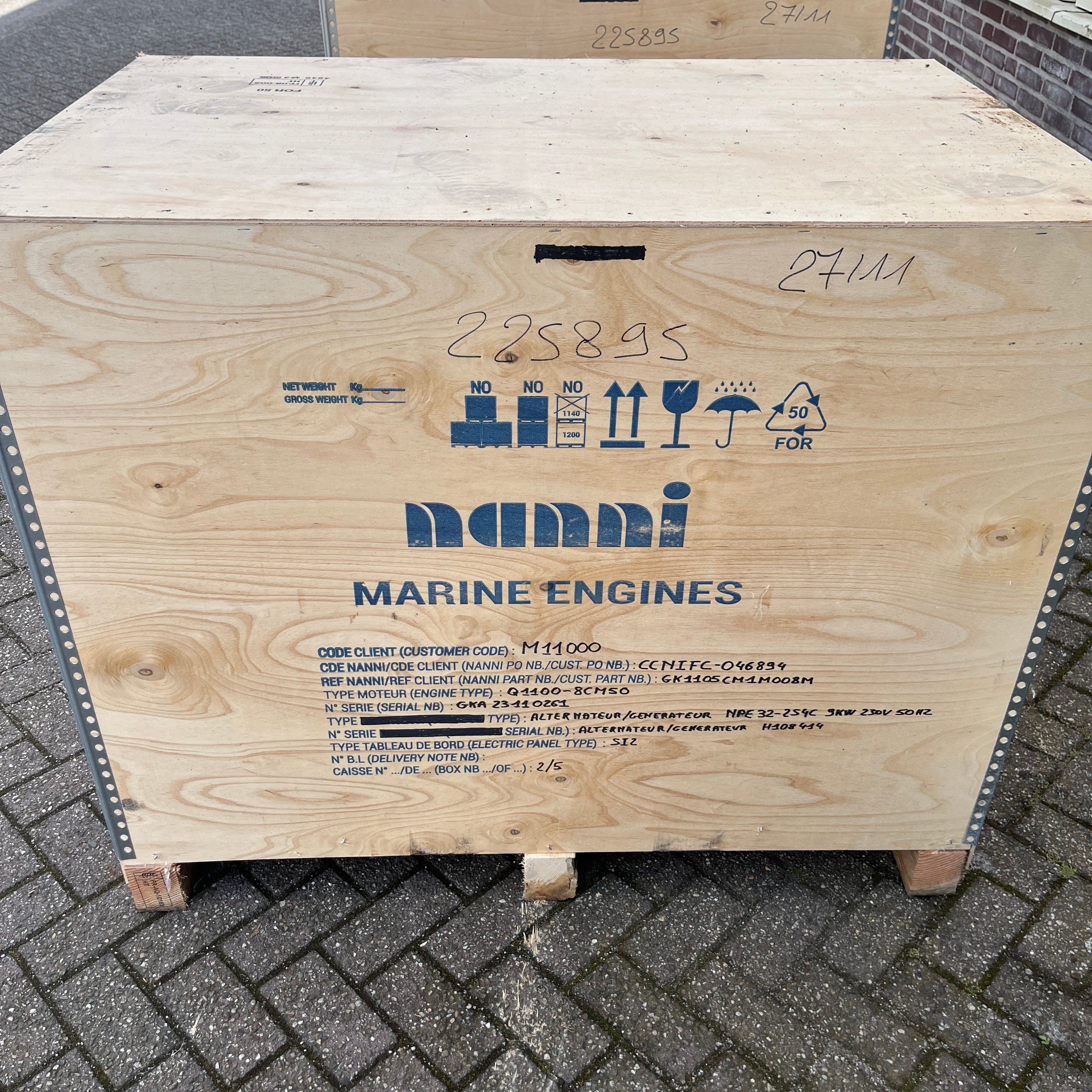 Nanni Q1100-8CM50 7.5m 6.6 kW | 1500 rpm Ġeneratur tad-Diżil Marittimu bi SoundShield 230V