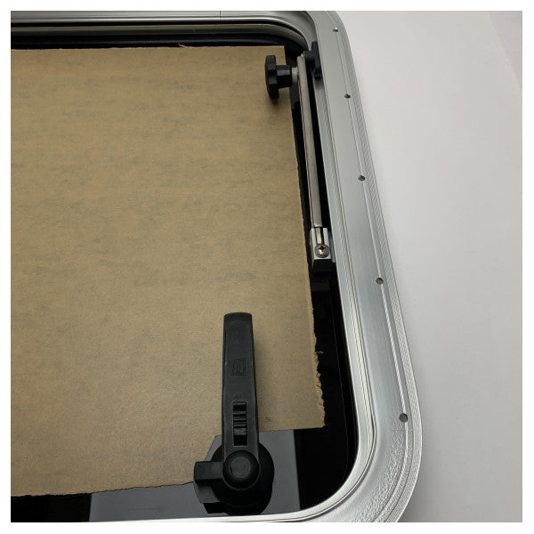 Алюмінієвий люк для палуби Vetus LIB5055L 500X500MM