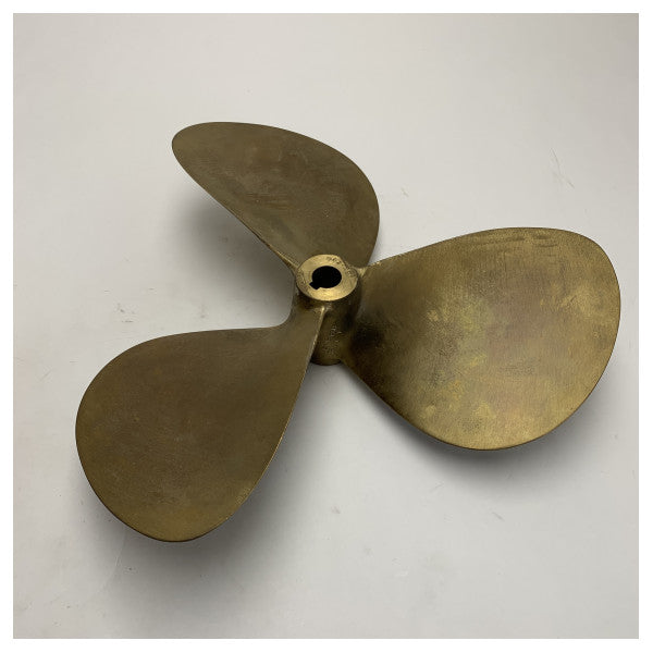 Vetus P3B17X12R 3ブレード 17 x 12インチ RH 30 mm プロペラ
