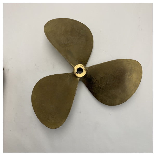 Vetus P3B17X12R 3ブレード 17 x 12インチ RH 30 mm プロペラ