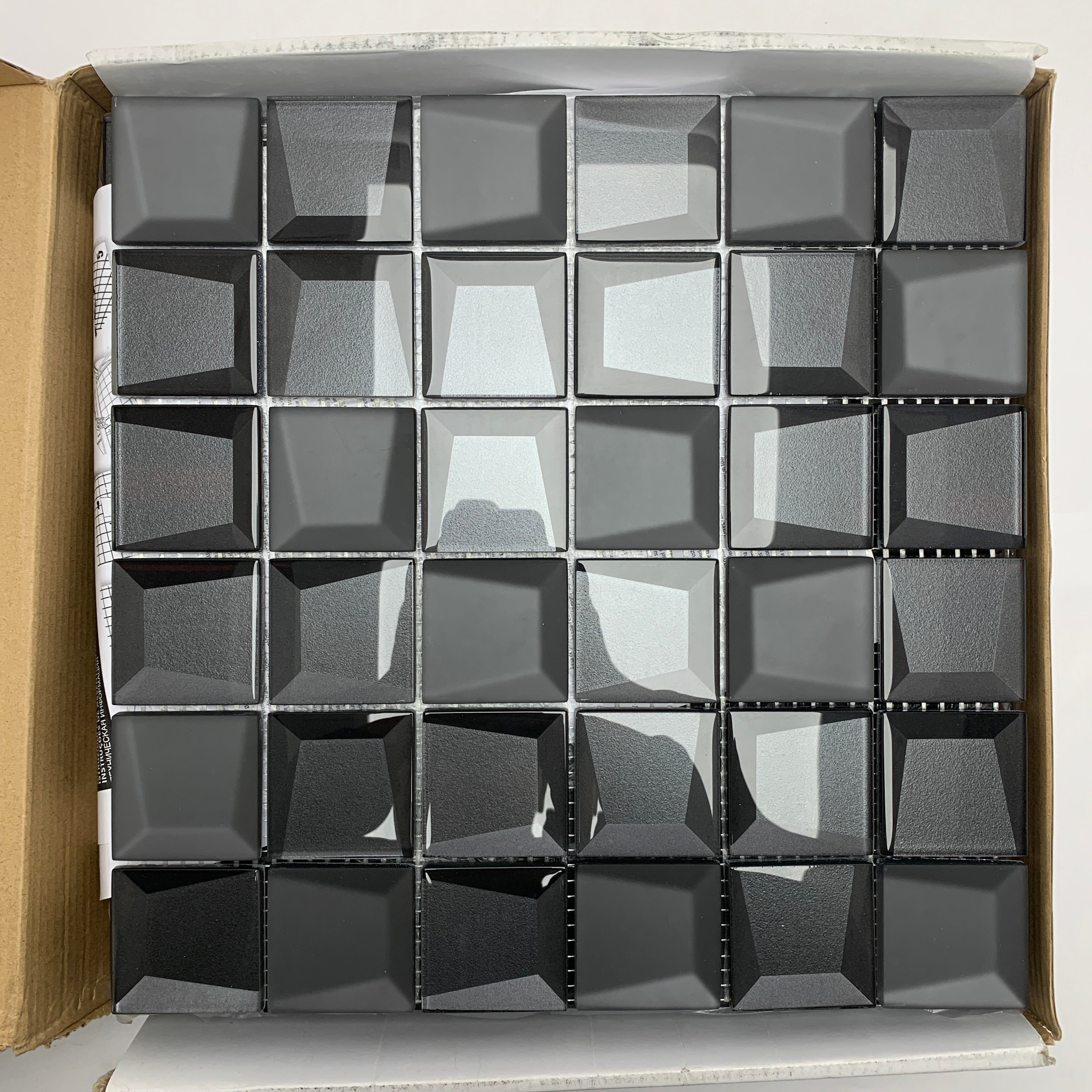 Porcelanosa Tono-111 mosaic effect square black 30x30cm