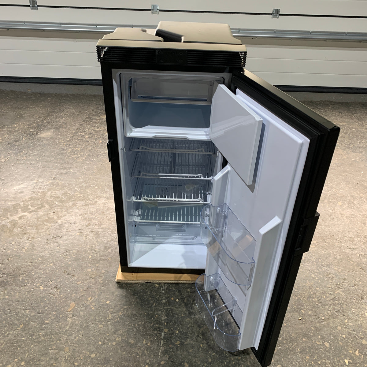 Réfrigérateur/congélateur à compression Isotherm IndelB Freeline 90 12/24V 