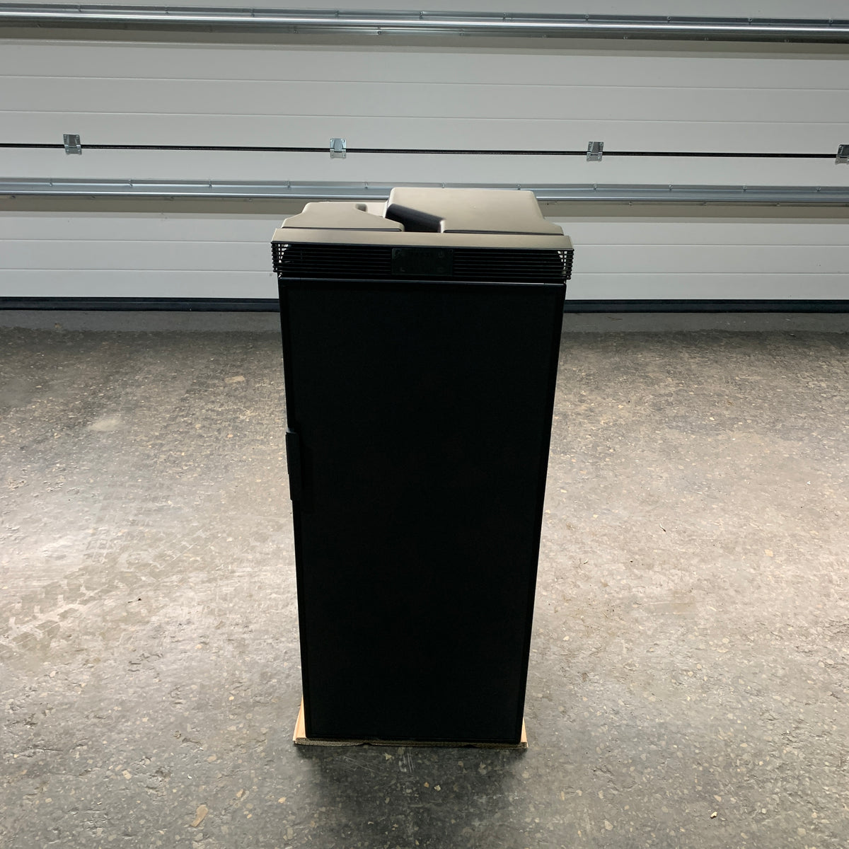 Réfrigérateur/congélateur à compression Isotherm IndelB Freeline 90 12/24V 