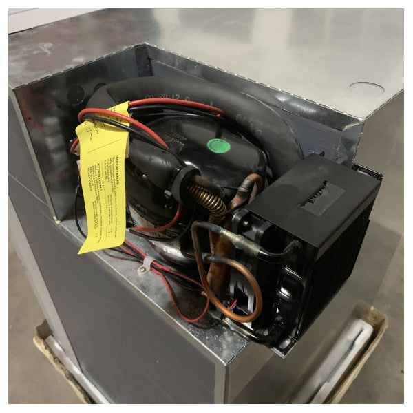 Isotherm Cruise CR90 F 90L компресорен фризер от неръждаема стомана 12/24V