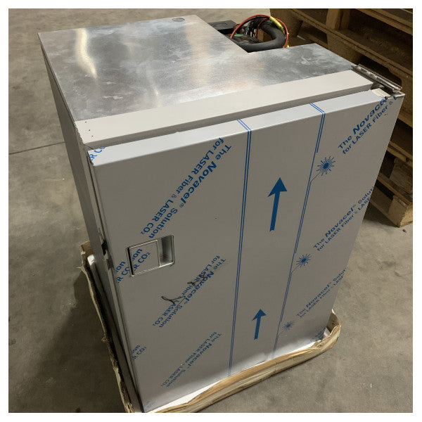 Isotherm Cruise CR90 F 90L компресорен фризер от неръждаема стомана 12/24V