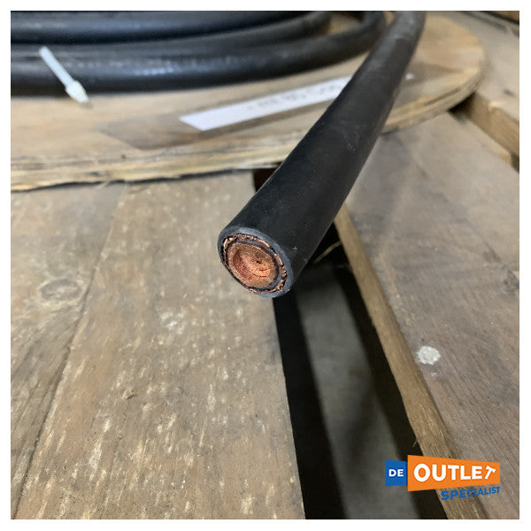 Кабел за акумулаторна батерия с ролка черен 120 mm2 44 метра черен