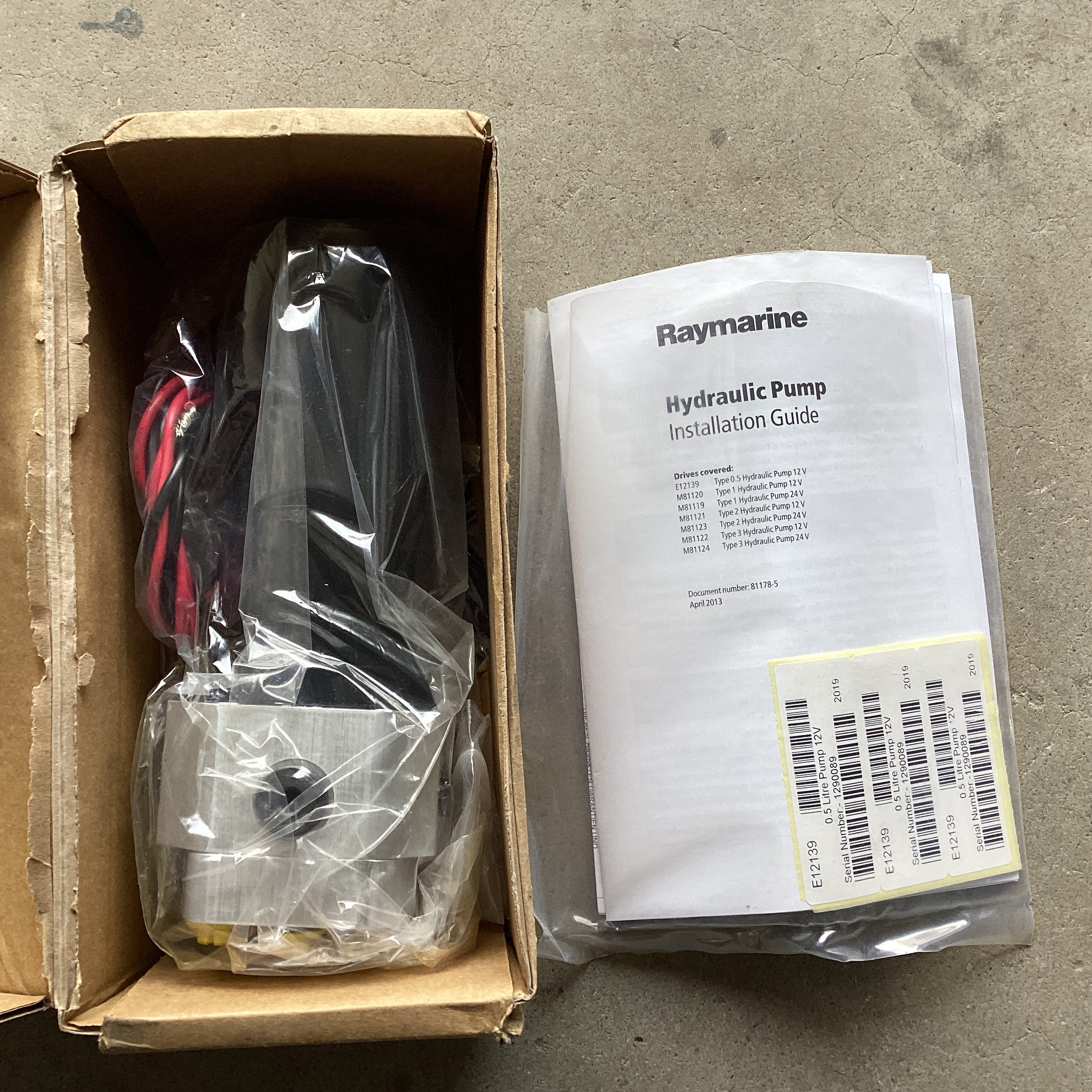 Raymarine hydraulisk autopilotpump typ 0.5 12V