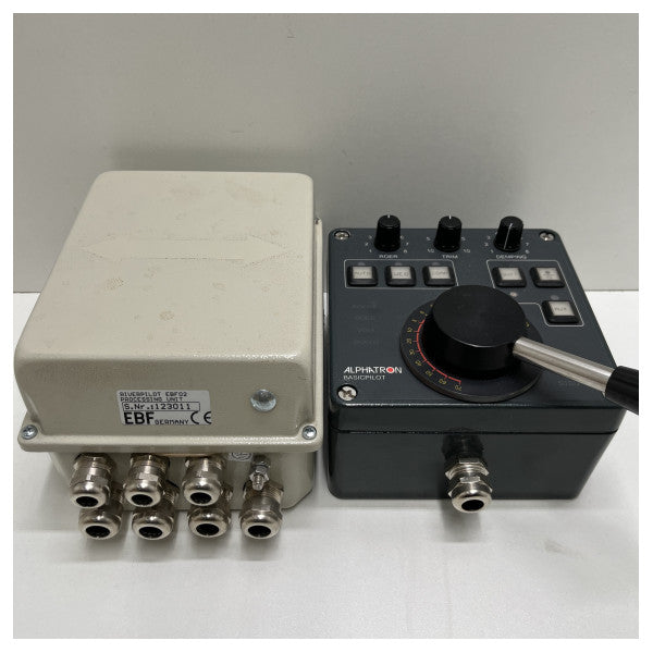 Alphatron Alpapilot Basic Control Unit - Unité de processeur - 3104.0155