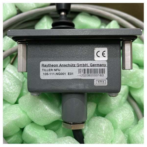 Raytheon Anschutz kontrollpanel för NFU-tilleri - 105-111-NG001